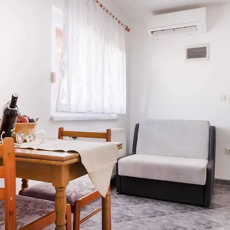 Apartment 6 Pula