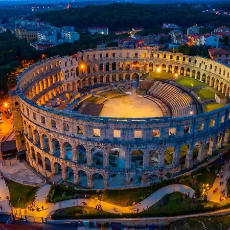 6 Apartment Pula
