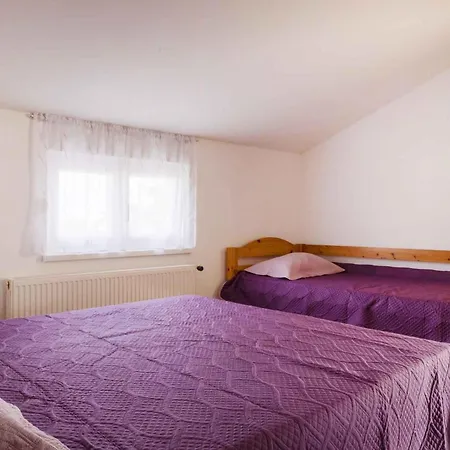 6 Apartament