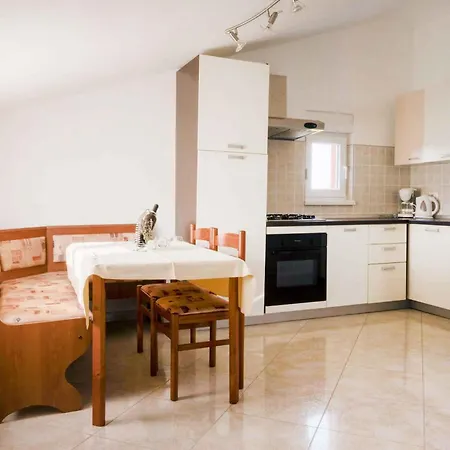 Apartament 6 Pula