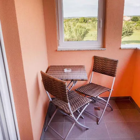 6 Apartament Pula