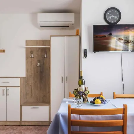 Apartament 6