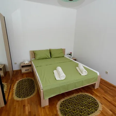 6 Apartment Pula